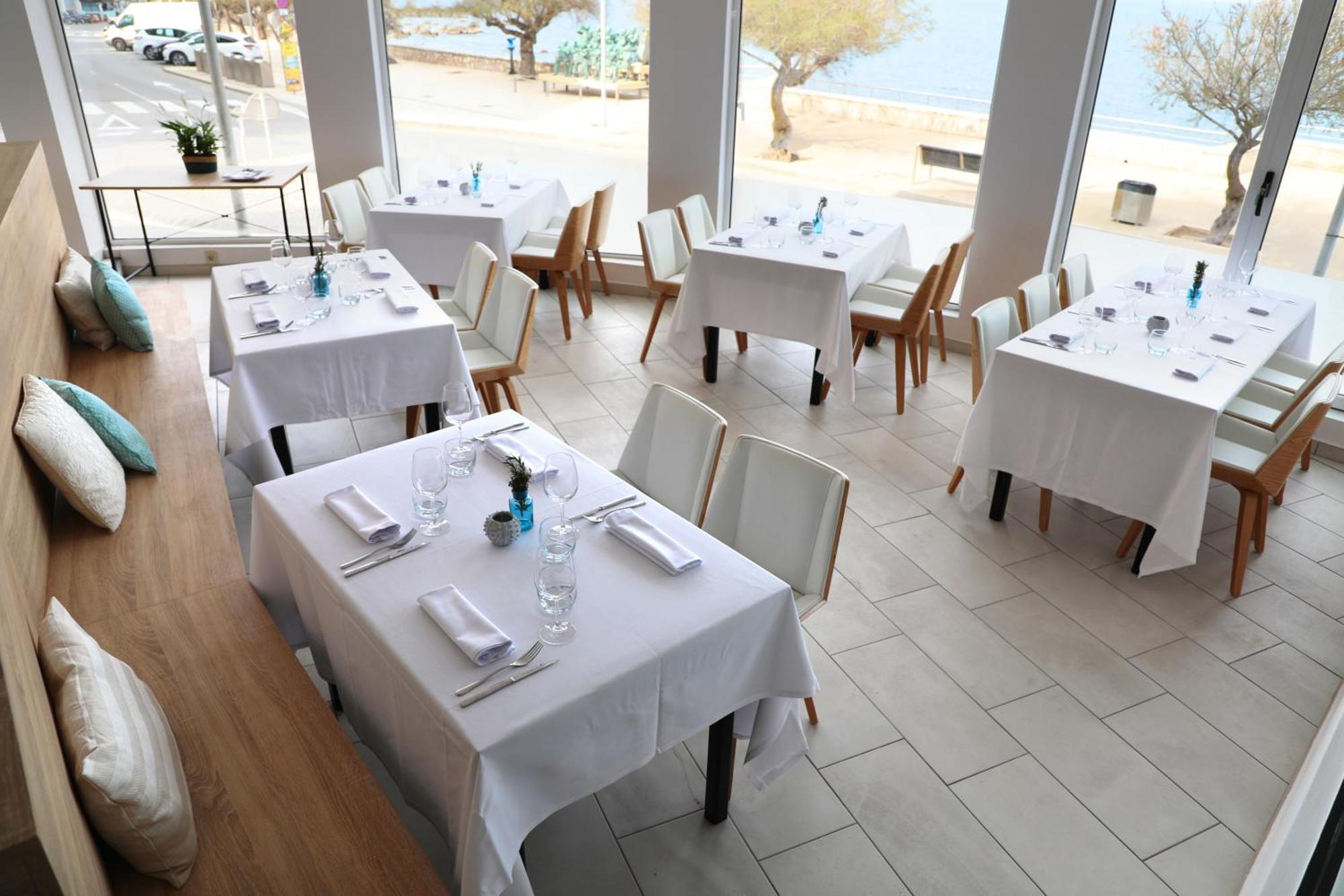 Rallye Hotel L' Escala Екстериор снимка