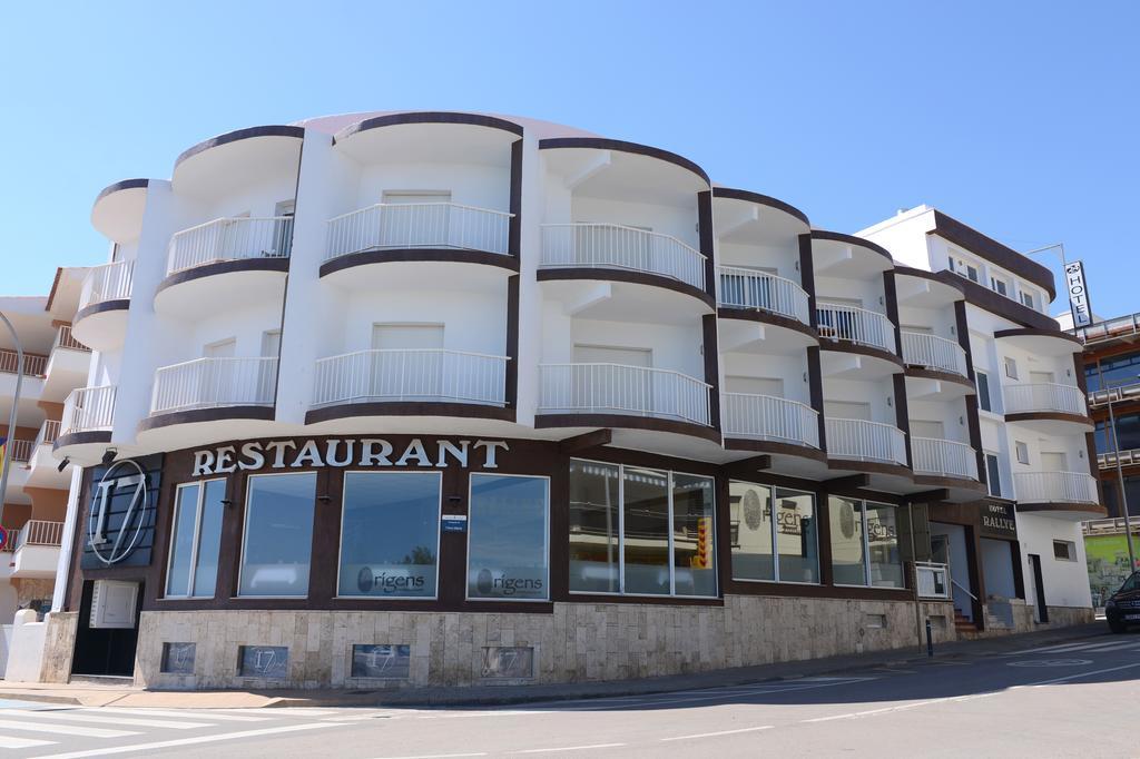 Rallye Hotel L' Escala Екстериор снимка