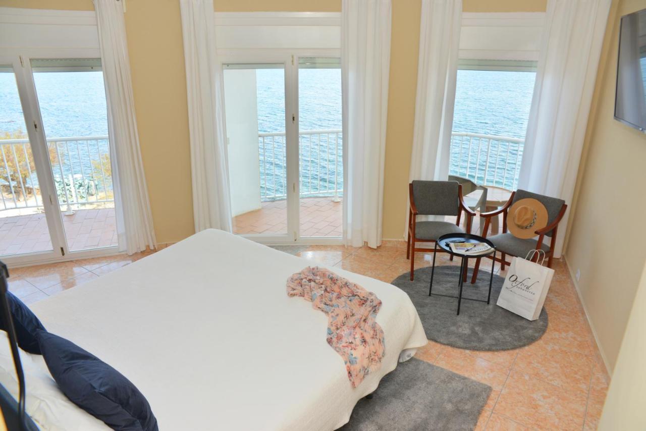 Rallye Hotel L' Escala Екстериор снимка