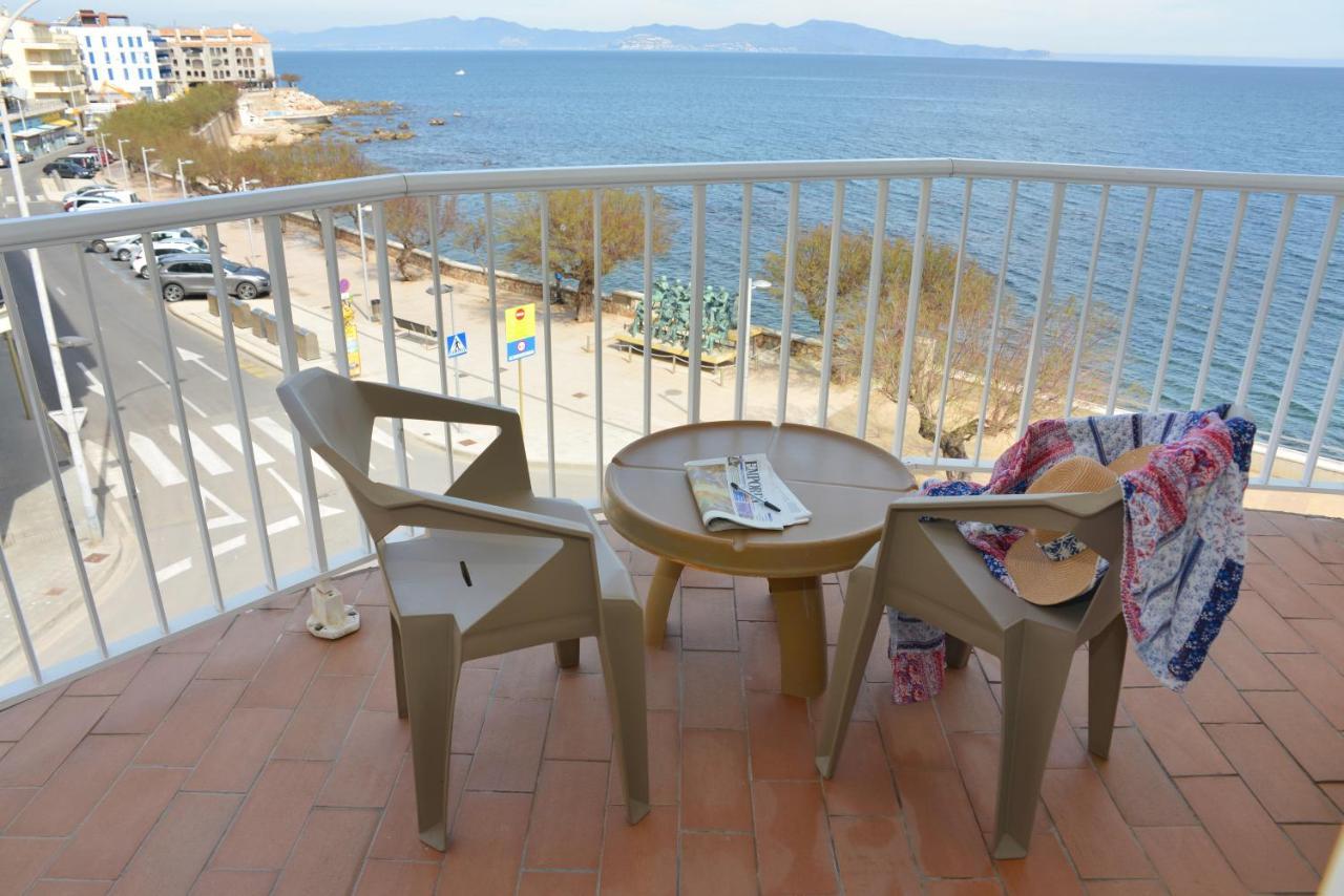 Rallye Hotel L' Escala Екстериор снимка